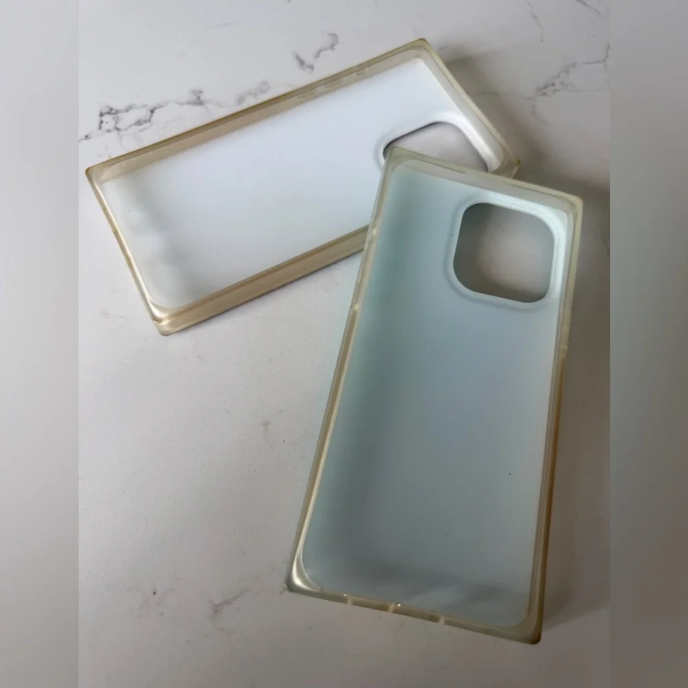 Set of 2 Square iPhone 15 Pro Max cases from Flaunt